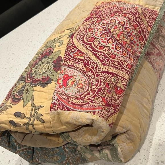 Pottery Barn Patchwork Quilt - Picture 1 of 9